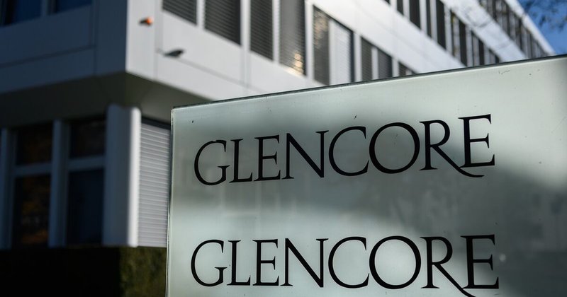 Glencore adquire warrants da Radiant World, traders de minério sob pressão
