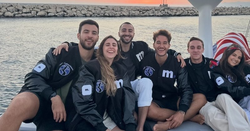 Startup de dados Micro1 atinge US$ 500 milhões de run rate com boom em treinamento de IA
