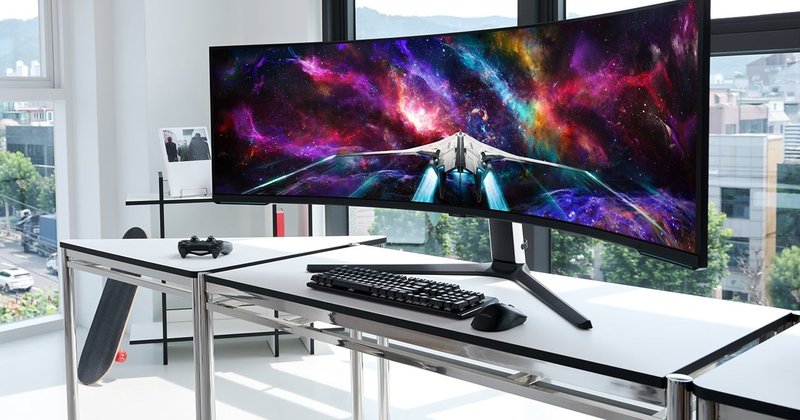 Samsung reduz monitor gamer 57" Dual 4K para menor preço já visto