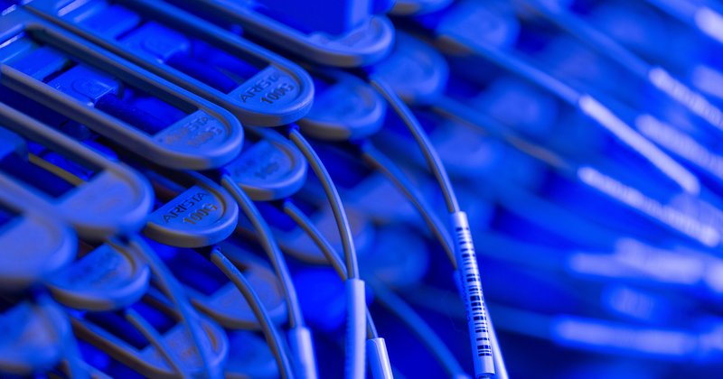 Ciberataque ligado ao Irã desliga usina de energia no Reino Unido por 4 dias