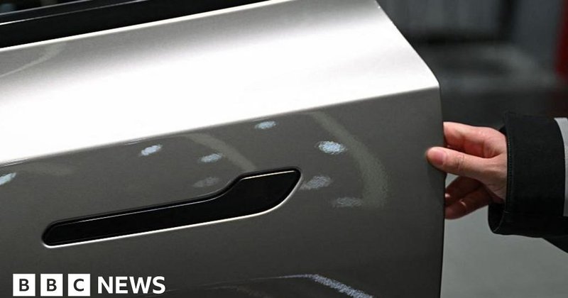 Recall de 2,98 milhões de Teslas na China por maçanetas ocultas