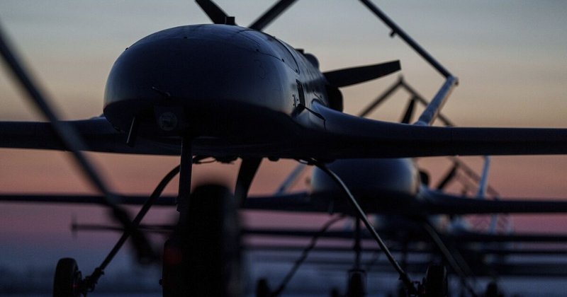 Ataque de drones causa incêndio no porto báltico de Ust-Luga