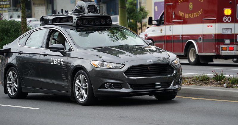 Uber corta 3.300 vagas em reestruturação global