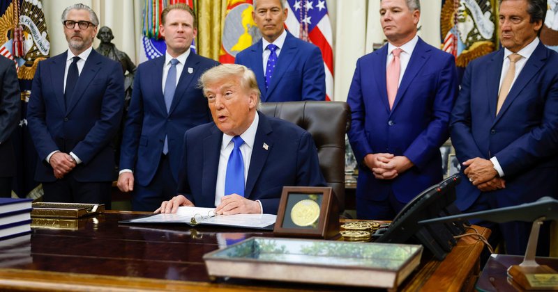 Kuwait repele ataque iraniano; Trump prevê guerra curta
