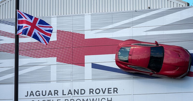 Jaguar Land Rover vai cortar até 4.000 vagas em plano de US$ 2,3 bilhões