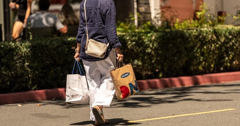 Futuros de ações dos EUA estáveis após inflação contida; espera por Nvidia