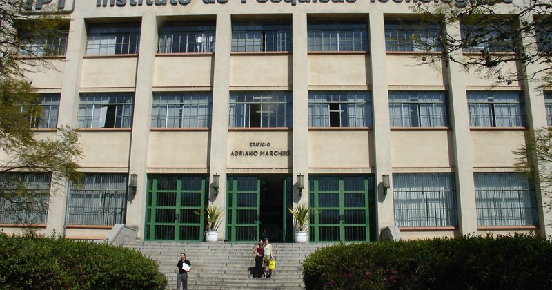 Pesquisa do arXiv propõe raciocínio adaptativo para IA agêntica