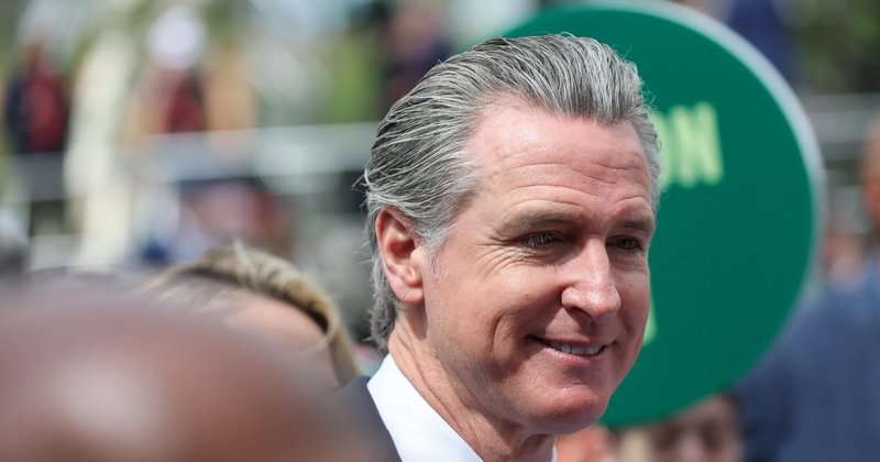 Newsom tem plano de blindar utilities de incêndios bloqueado por legisladores