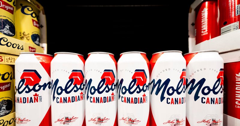 EUA anunciam proibição de importação de produtos canadenses