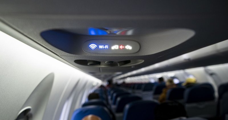 Delta investiga passageiro por criar rede Wi-Fi falsa em voo
