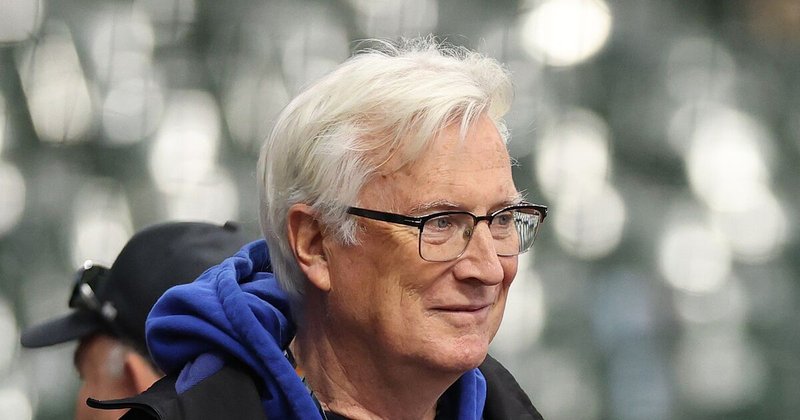 Dono do Lakers, Mark Walter levanta caixa após escrutínio do DOJ
