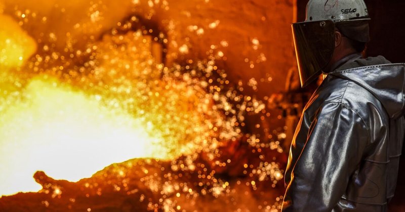 Thyssenkrupp eleva projeção de lucro com força em aço e naval